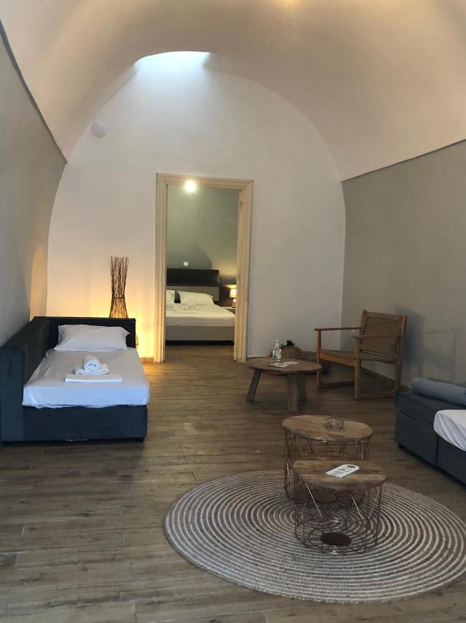 Amaryllis Suites Santorini Фіра Екстер'єр фото