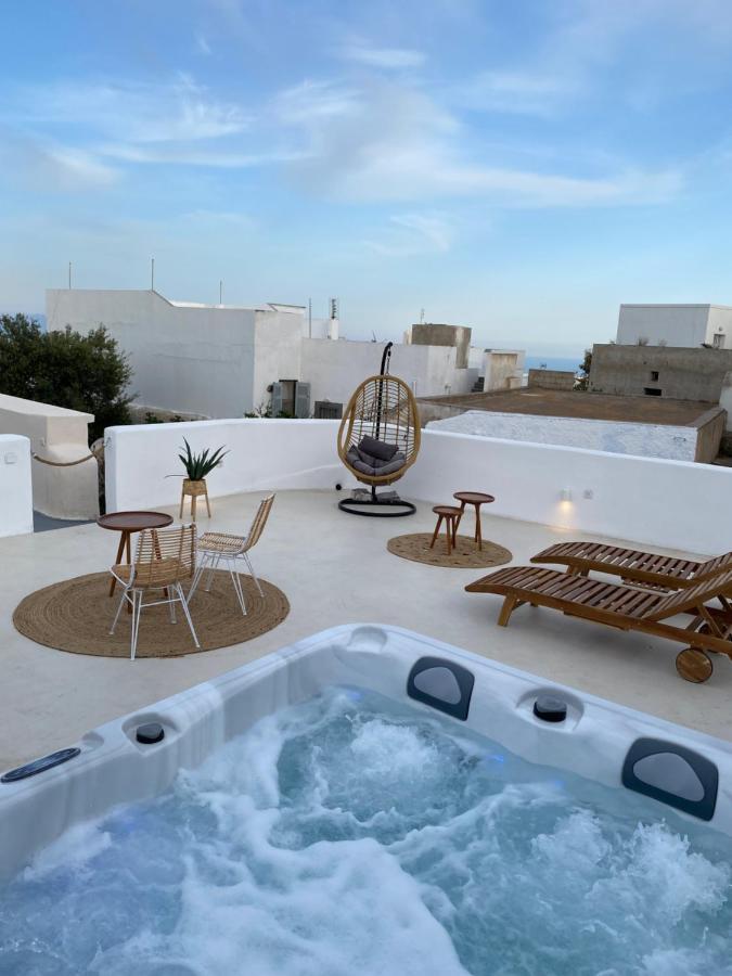 Amaryllis Suites Santorini Фіра Екстер'єр фото