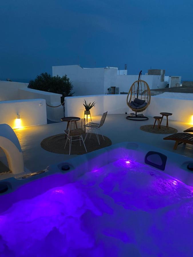 Amaryllis Suites Santorini Фіра Екстер'єр фото