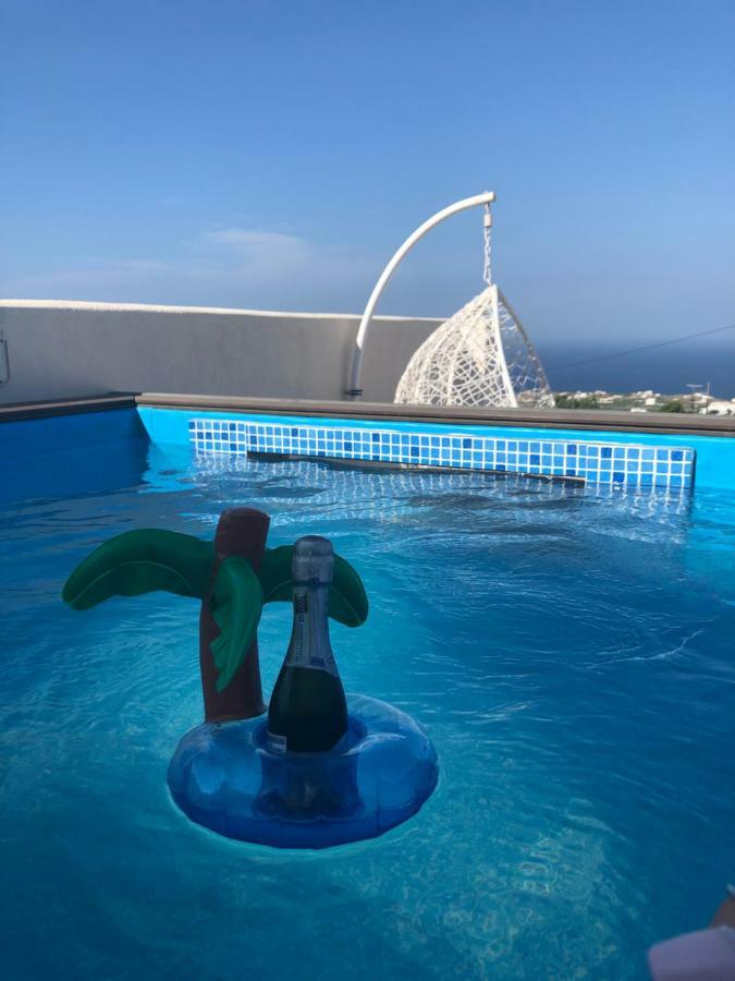 Amaryllis Suites Santorini Фіра Екстер'єр фото