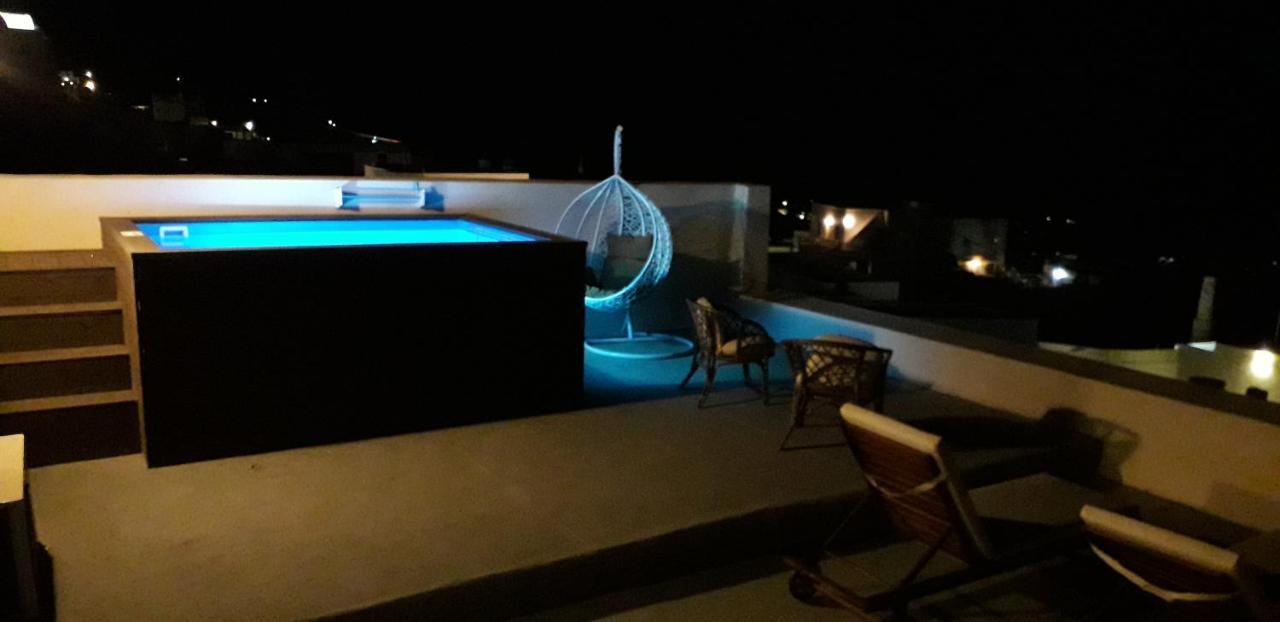 Amaryllis Suites Santorini Фіра Екстер'єр фото
